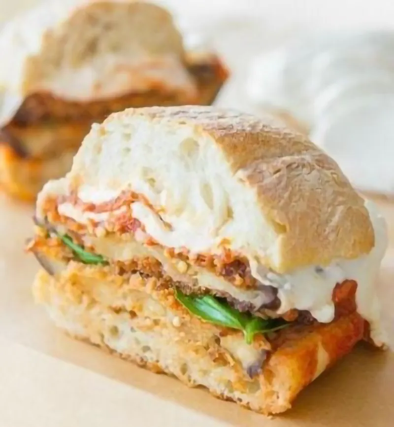 sam_chickenparm800px Italian chicken parmesan sandwich