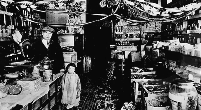 storeImage Black and white image of a historic Italian shop